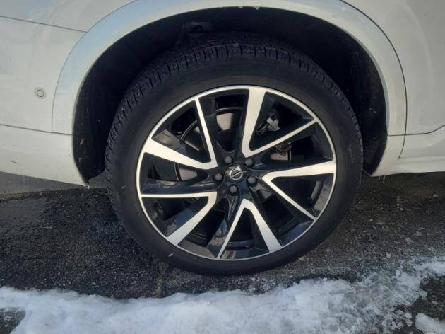 2024 Volvo XC90 B5 Plus Bright Theme