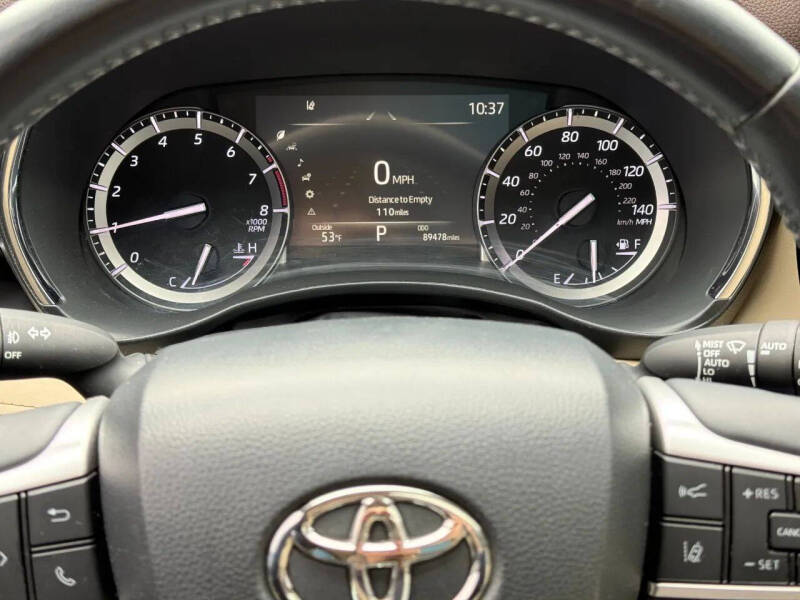 2022 Toyota Highlander Platinum