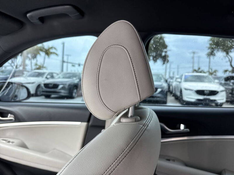 2024 Genesis G70