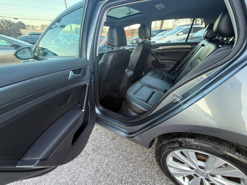 2020 Volkswagen Golf TSI