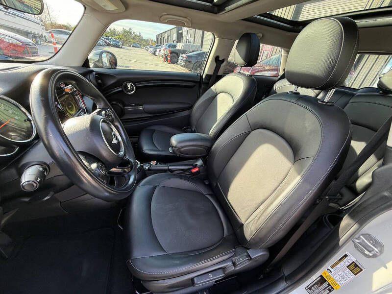 2016 MINI Hardtop 2 Door Cooper