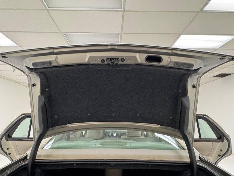 2010 Cadillac DTS Luxury Collection