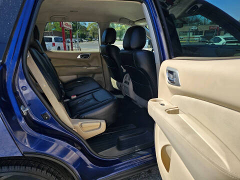 2017 Nissan Pathfinder S