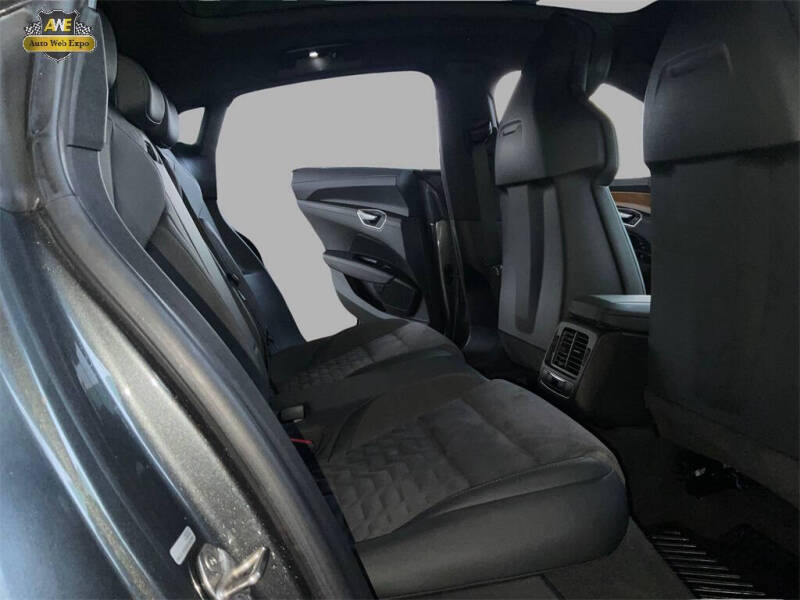 2022 Audi e-tron GT quattro Premium Plus