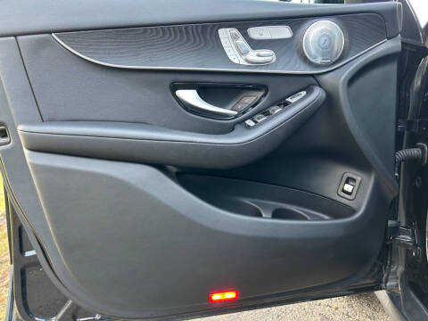 2018 Mercedes-Benz GLC GLC 300 4MATIC