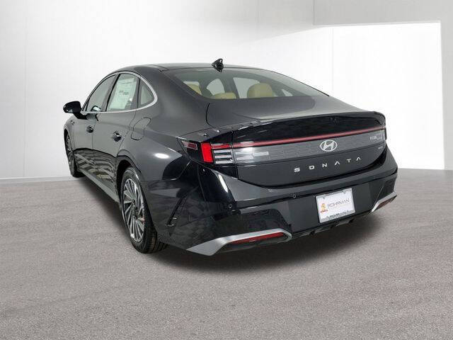 2025 Hyundai Sonata Hybrid Limited