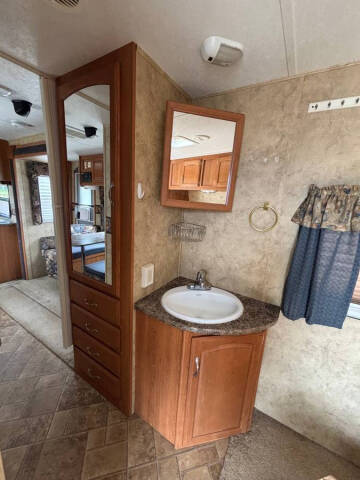 2008 Keystone Cougar 243RKS