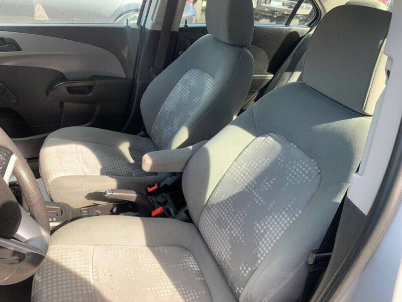 2019 Chevrolet Sonic LS Auto