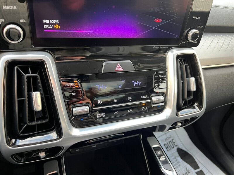 2022 Kia Sorento Plug-In Hybrid SX