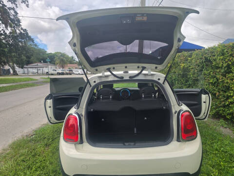 2016 MINI Hardtop 2 Door Cooper