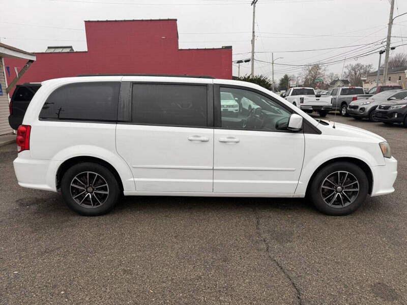 2016 Dodge Grand Caravan R/T