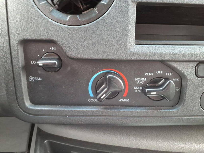 2024 Ford E-Series