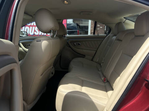 2015 Ford Taurus SEL