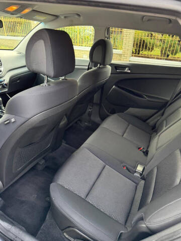 2017 Hyundai Tucson SE Plus