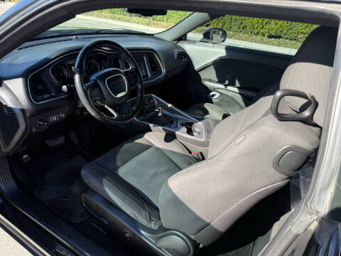 2018 Dodge Challenger SXT