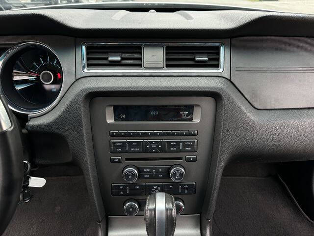 2013 Ford Mustang V6