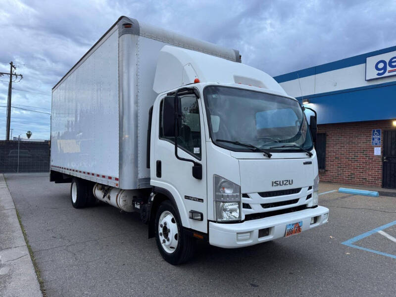 2016 Isuzu NPR