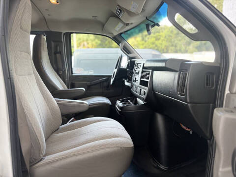 2018 GMC Savana LT 3500