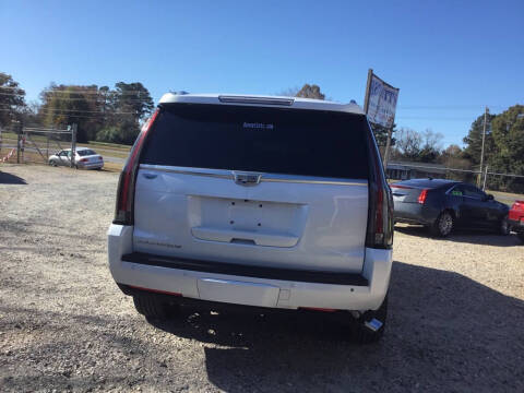 2016 Cadillac Escalade Luxury Collection