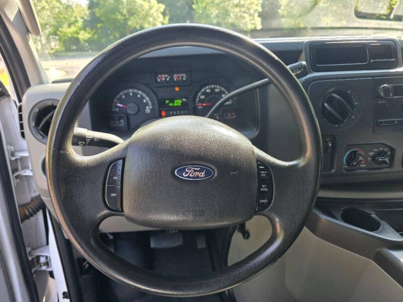 2013 Ford E-Series E-150
