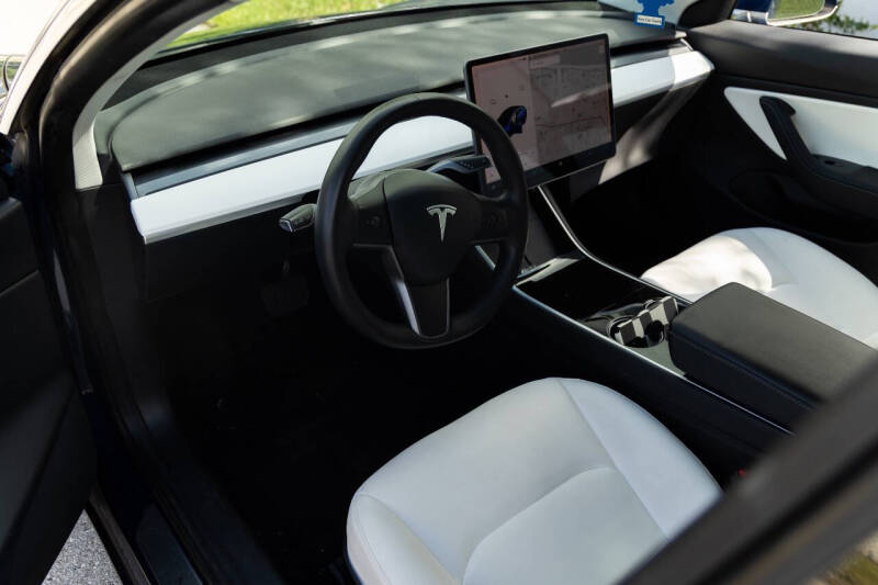 2020 Tesla Model 3 Standard Range