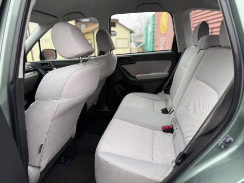 2015 Subaru Forester 2.5i