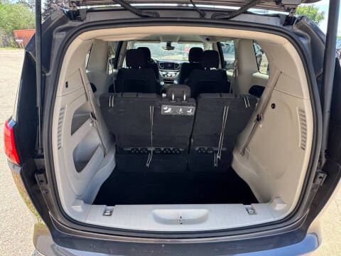 2017 Chrysler Pacifica Touring