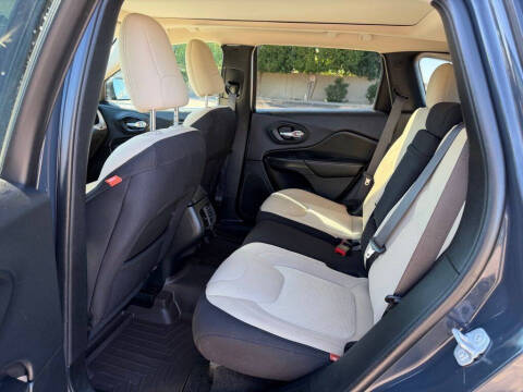 2017 Jeep Cherokee 75th Anniversary