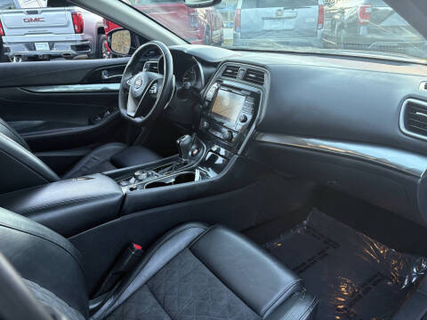 2017 Nissan Maxima 3.5 SR