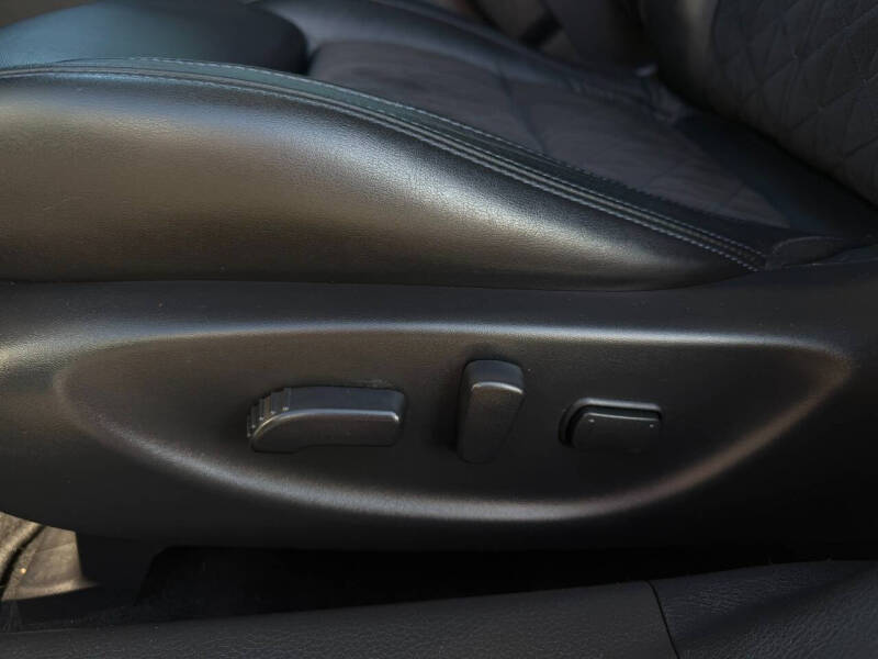 2017 Nissan Maxima 3.5 SR