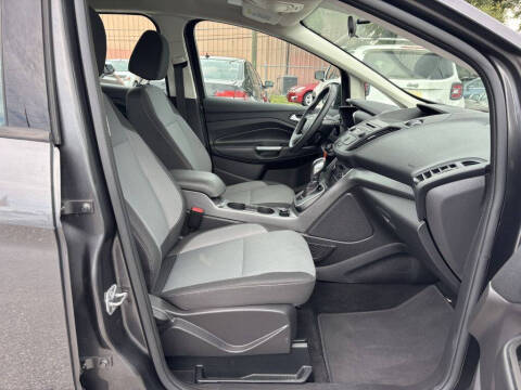 2017 Ford C-MAX Hybrid SE