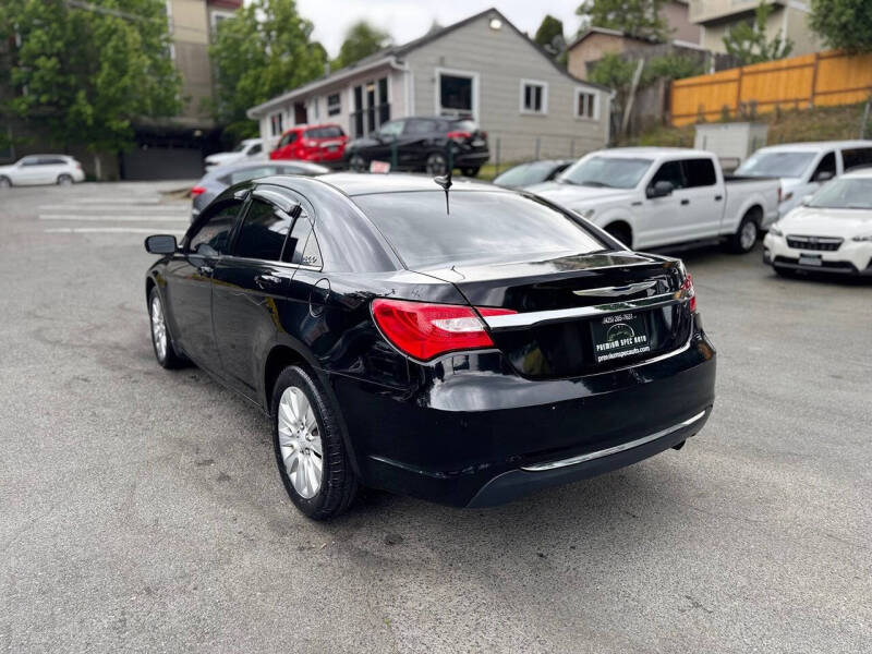 2014 Chrysler 200 LX