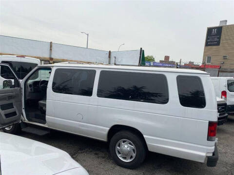 2013 Ford E-Series E-350 SD