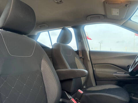 2020 Nissan Kicks S