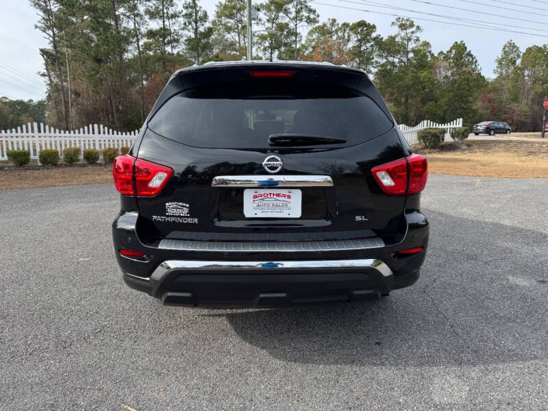 2018 Nissan Pathfinder SL