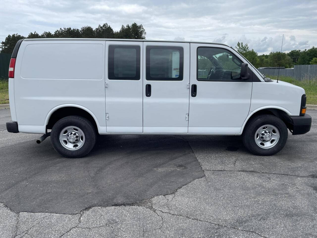 2016 Chevrolet Express for sale at Twin Cities Auctions in Elk River, MN