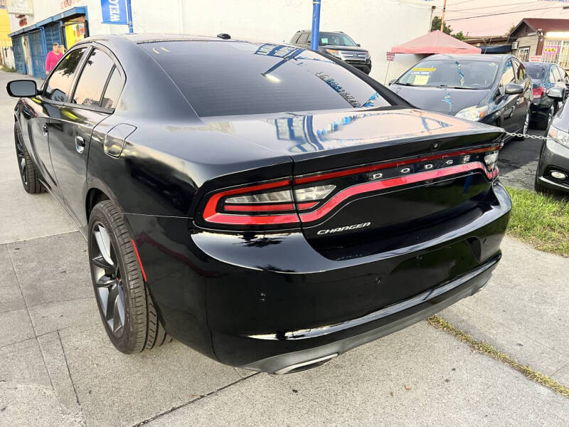 2019 Dodge Charger SXT