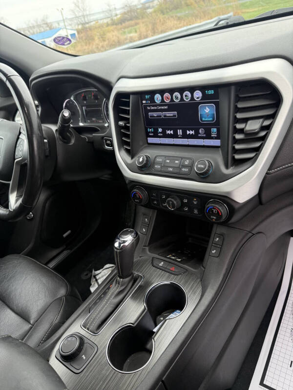 2019 GMC Acadia SLT-1