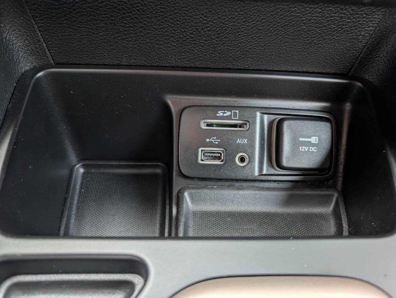 used 2017 Jeep Cherokee car, priced at $10,799