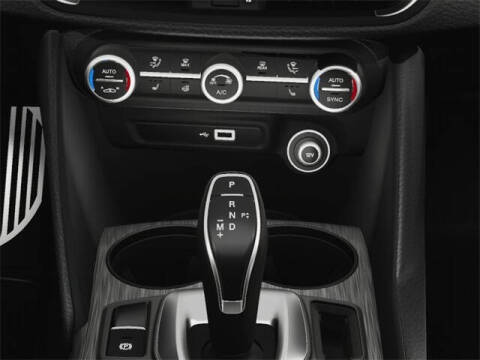 2025 Alfa Romeo Giulia Intensa