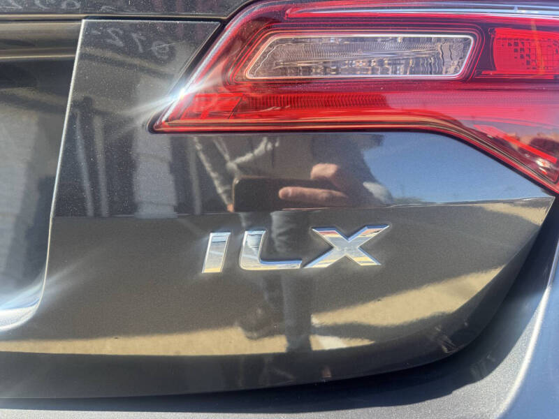 2016 Acura ILX w/Tech w/A-SPEC