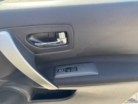 2011 Nissan Rogue SV