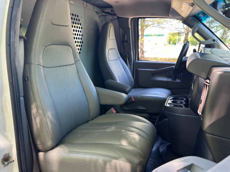 2021 Chevrolet Express 2500