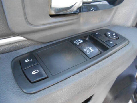 2015 RAM 1500 SLT