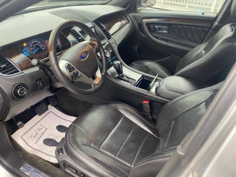 2018 Ford Taurus Limited