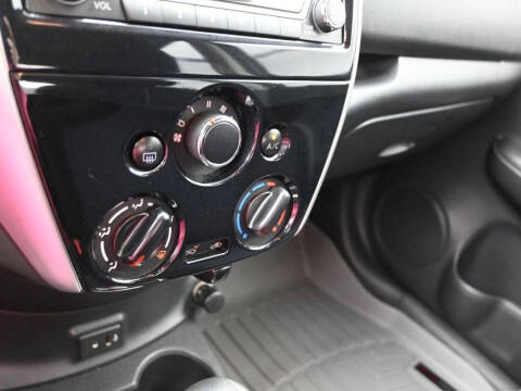 2017 Nissan Versa Note SV