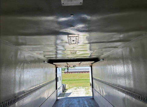 2019 Freightliner M2 106