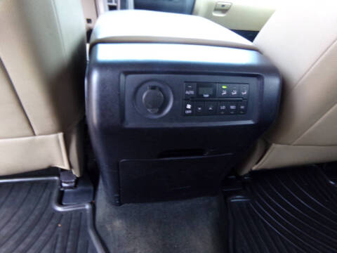 2015 Toyota Sequoia SR5