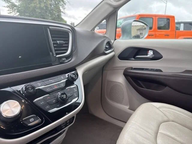 2020 Chrysler Pacifica Touring L Plus
