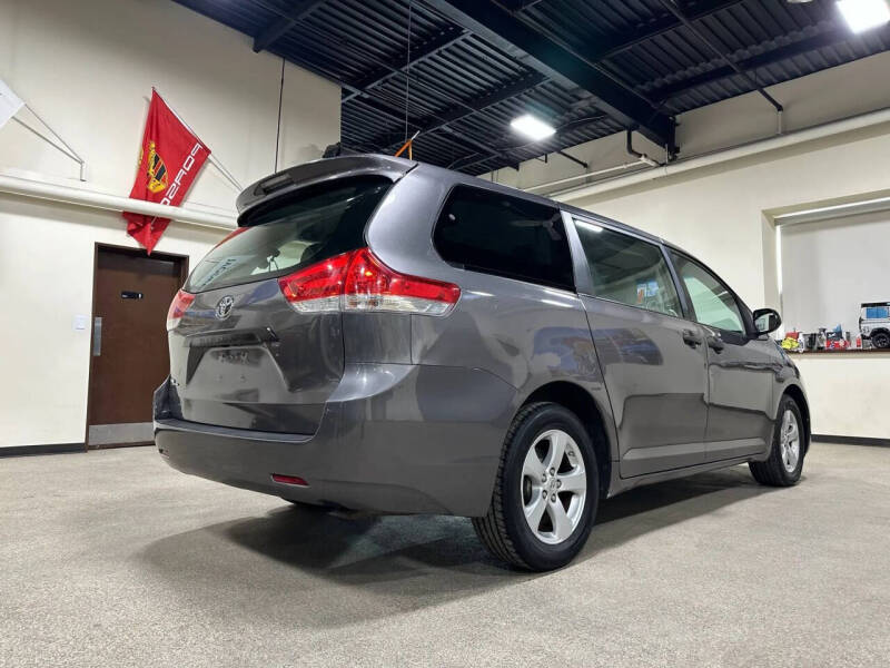 2012 Toyota Sienna